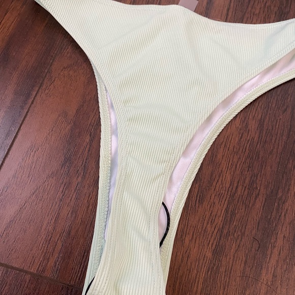 Shein Set - Picture 3 of 5